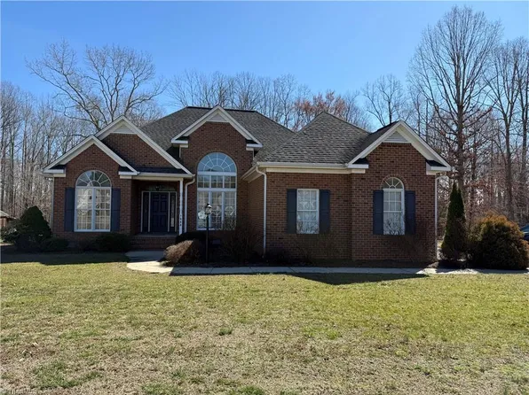 7090 Blue Springs St, Gibsonville, NC 27249