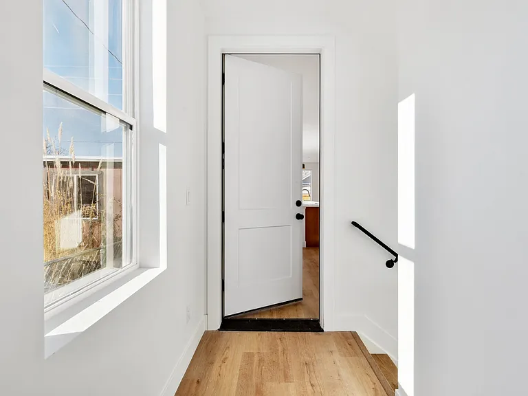 3431 N Columbine St — Photo 4
