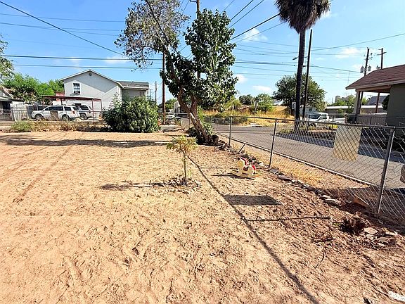 3rd image of 318 Main Ave