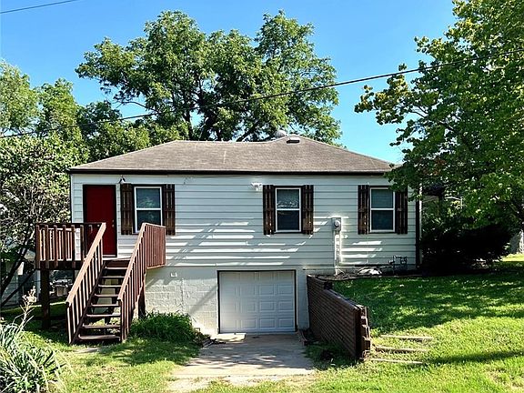 4th image of 1401 S Franklin Dr