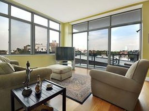 5th image of 383 Carlton Ave APT 5W