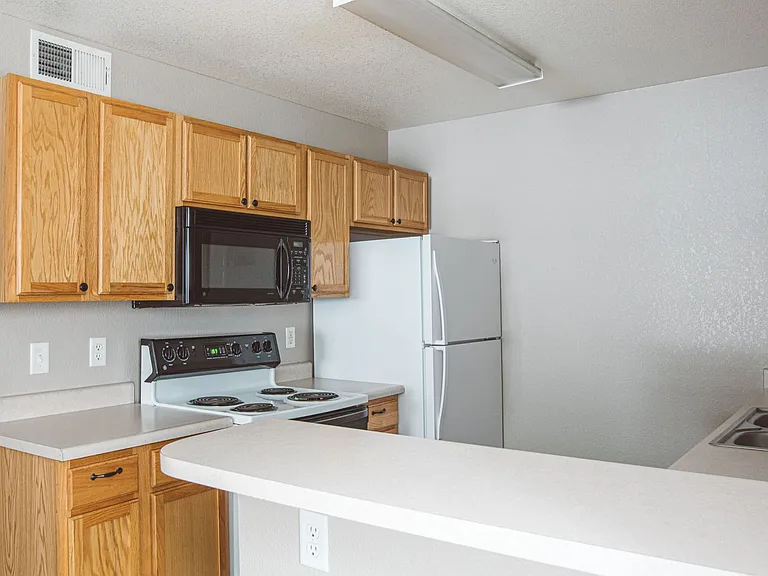 1120 City Park Ave #C105 — Photo 5