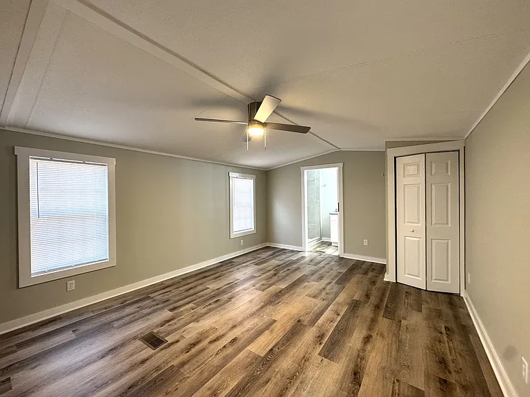 198 Trout St — Photo 11