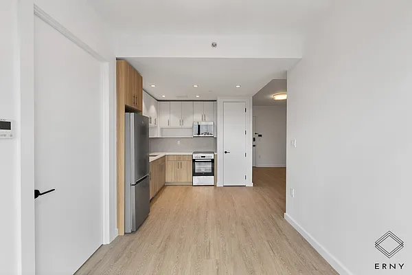 Rented by ERNY LLC | media 19