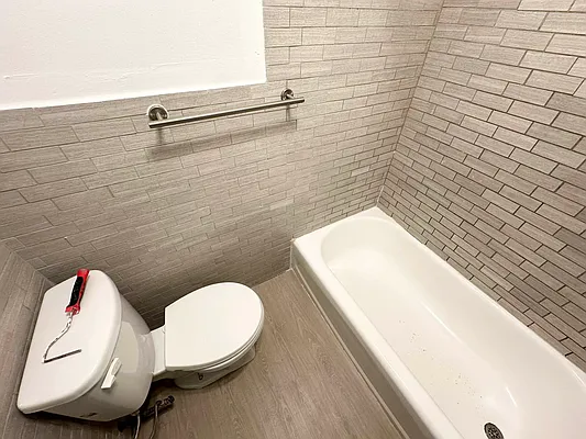 Rented by Coda Real Estate NYC | media 11