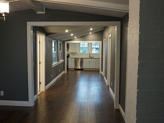 4th image of 5690 25th St N