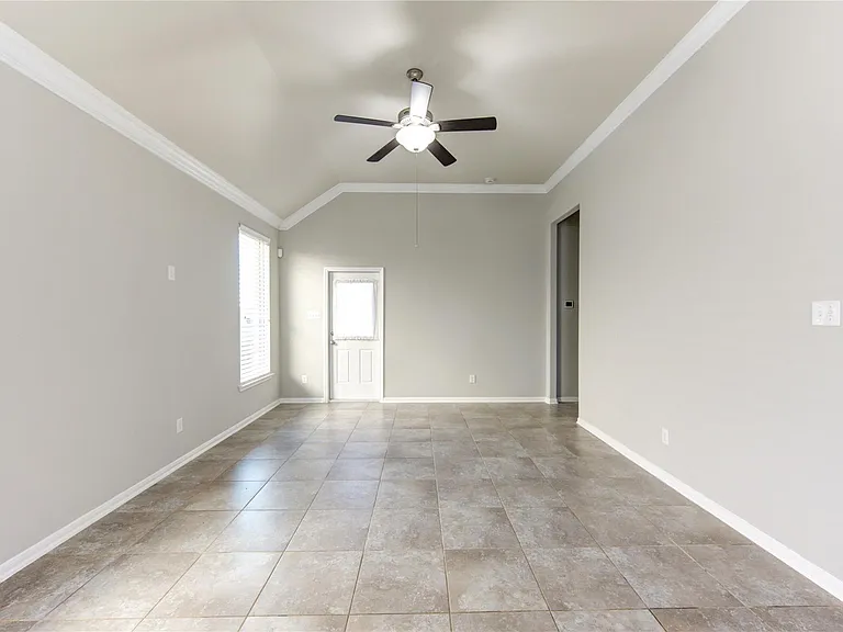 5314 Silver Ledge Dr — Photo 22