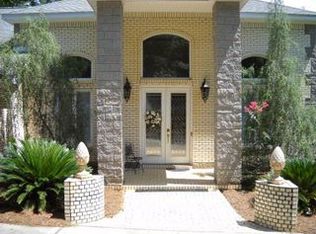 3 Cross Creek Ln, Dothan, AL 36303