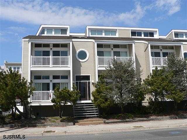 1st image of 700 Atlantic Ave #1