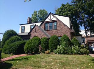 157 South St, Brookline, MA 02467