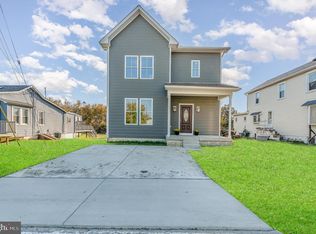 3941 Old North Point Rd, Dundalk, MD 21222