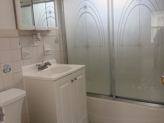 2nd image of 833 William St Floor 2