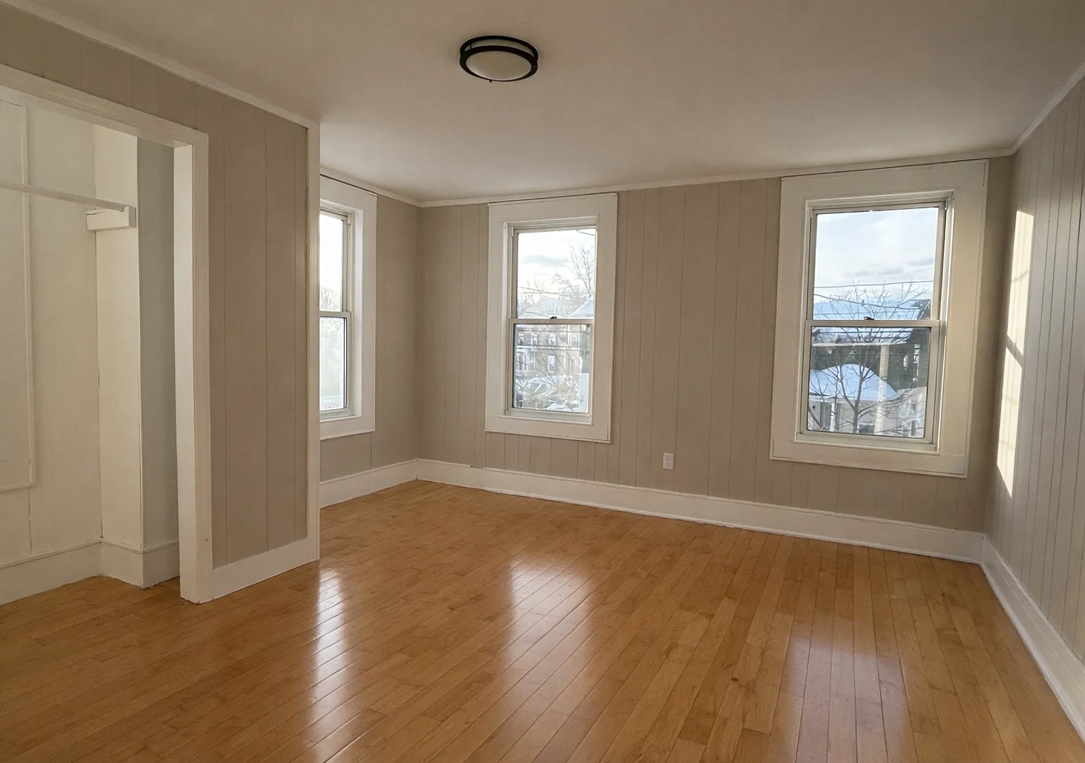 13 Hampden St — Photo 3
