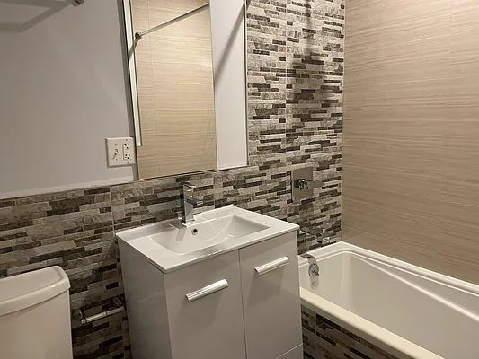 Rented by EXR | media 13