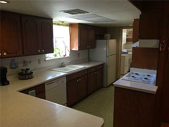 5th image of 9916 Honolulu Dr