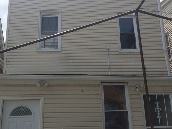 2nd image of 3225 106th St