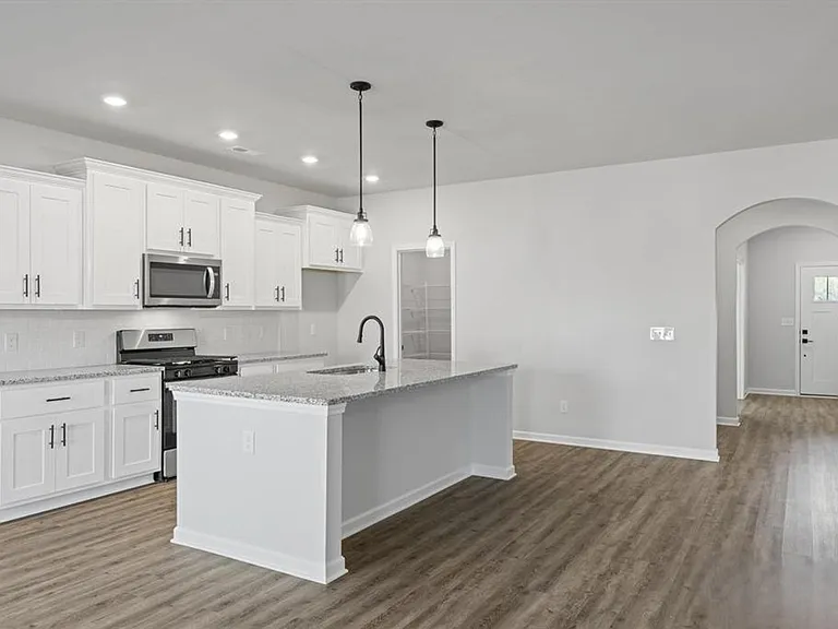 127 Huffman St — Photo 4