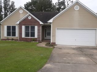 540 Raintree Rd, Jacksonville, NC 28540