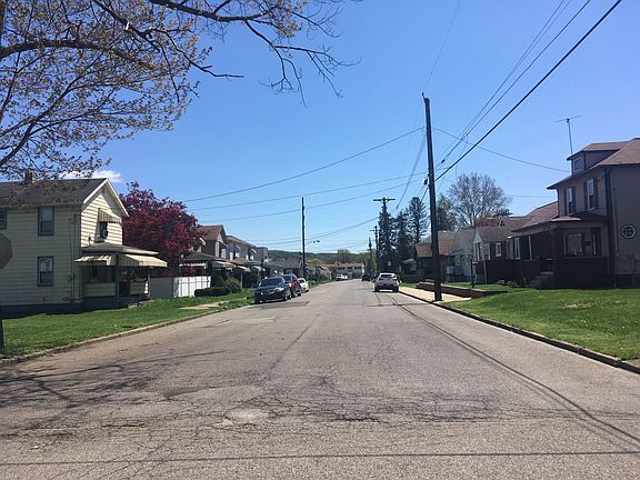 5th image of 4614 5th Ave
