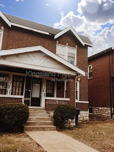 5026 Chippewa St Photo 1
