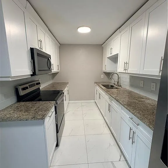 18572 Sarasota Rd — Photo 3