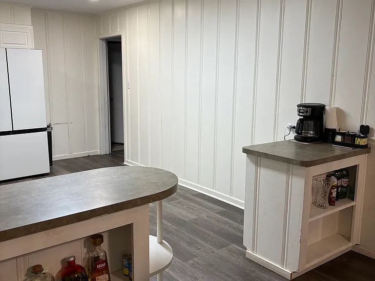 925 Maryland Dr — Photo 2
