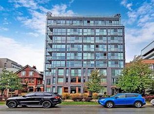 508 Wellington St W #408, Toronto, ON