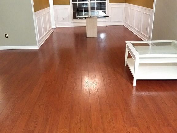 4th image of 534 Seneca Dr #0