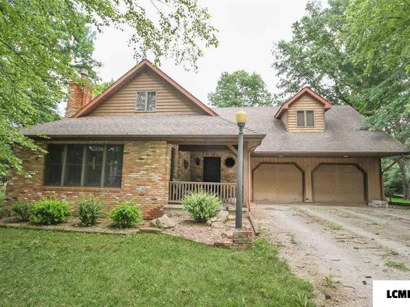 10 Grand Oak Dr, Lincoln, IL 62656