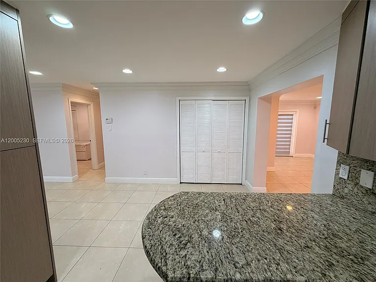 3011 N 74th Ave — Photo 10