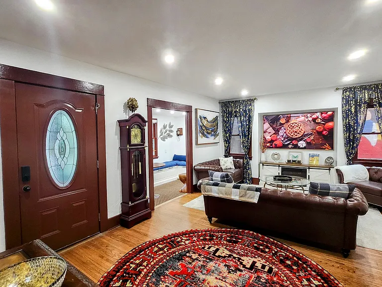 616 W Chapman Ave — Photo 14