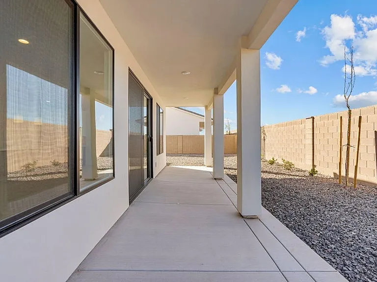 2433 Patricia Dr — Photo 34