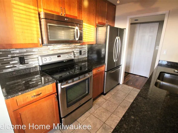 1707 N Prospect Ave Unit 16, Milwaukee, WI 53202