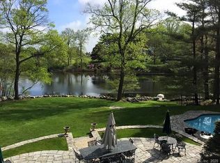 65 Carriage Rd, Wilton, CT 06897