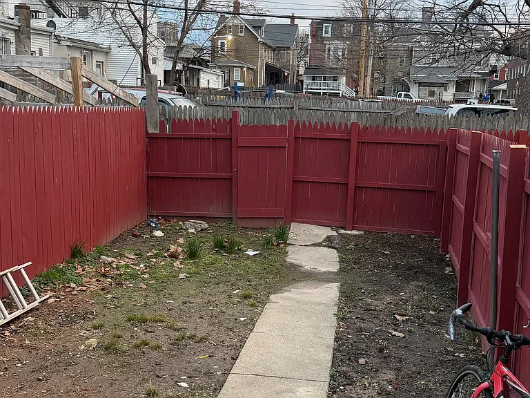 719 W Lafayette St — Photo 13