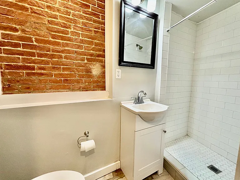 5408 Baltimore Ave — Photo 9