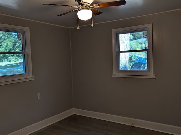 5th image of 3444 Mogul Rd