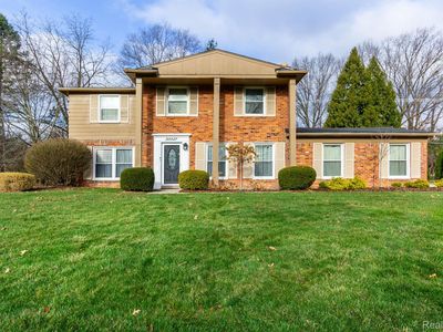 30037 Ravenscroft St, Farmington, MI, 48331