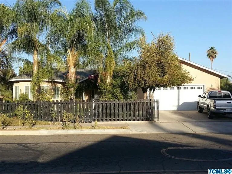 1220 N Court St photo 1