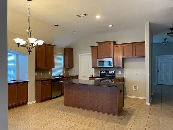 2nd image of 4603 Oakview Dr