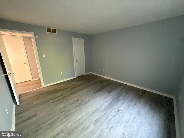 313 Gregorys Way — Photo 17