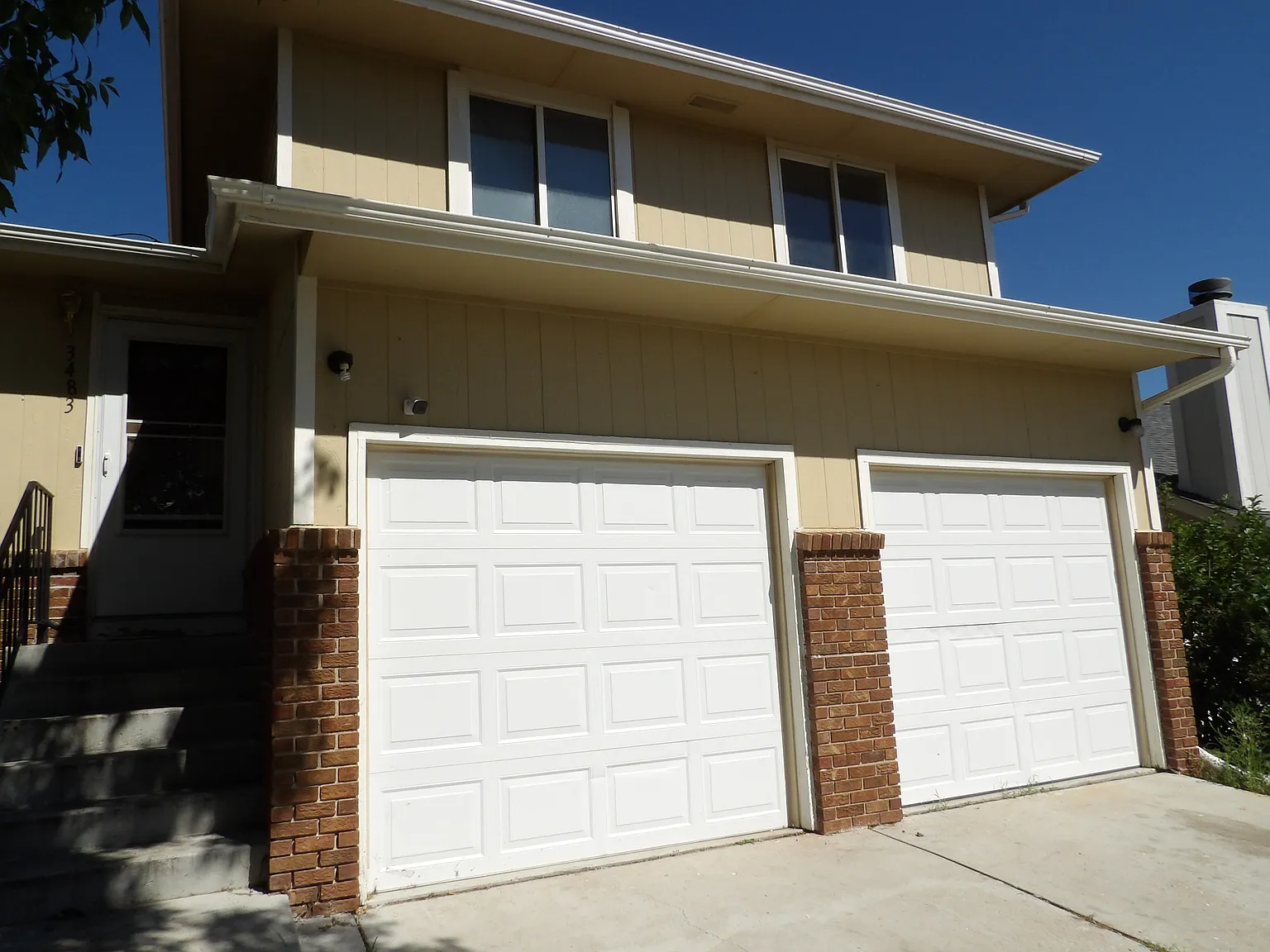 3 bed, 1226 sqft, $1,875 — Photo 2