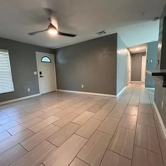 617 E Helm Way — Photo 4