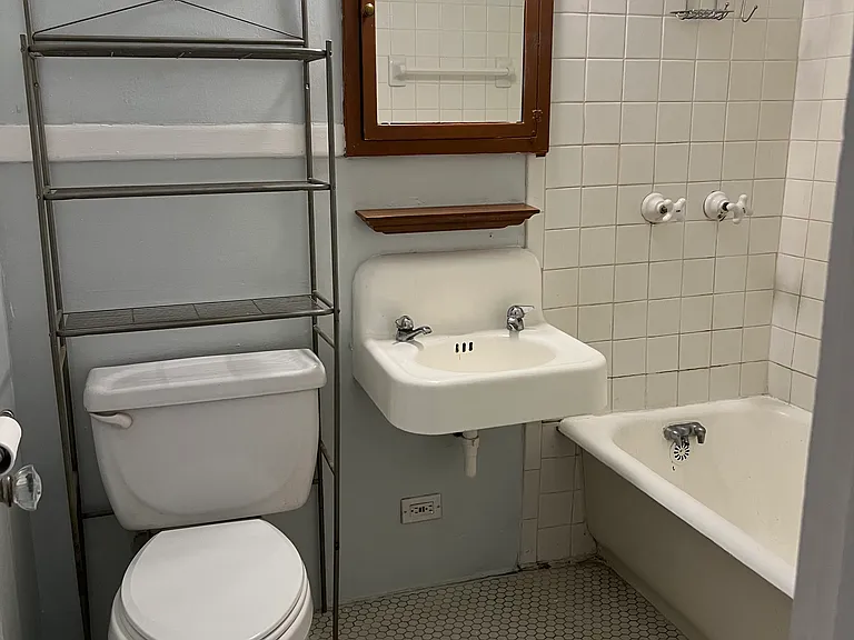 310 Forsythe Ave #D — Photo 8
