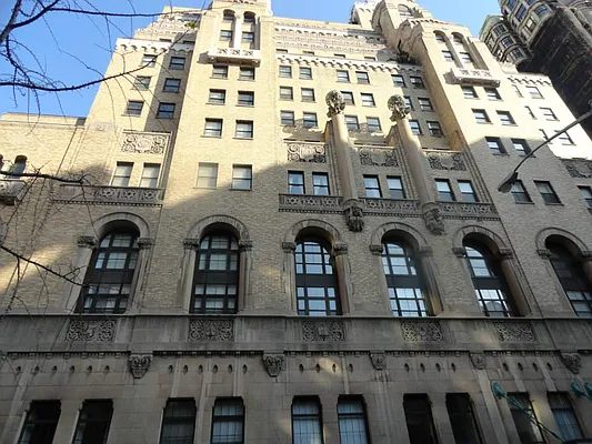 Rented by The Elhanani Group, Inc | media 21