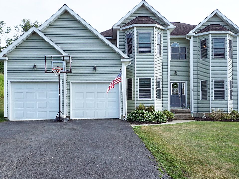 2nd image of 44 Westview Rd