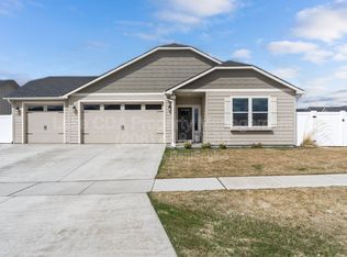 5673 W Rockingham Rd, Rathdrum, ID 83858