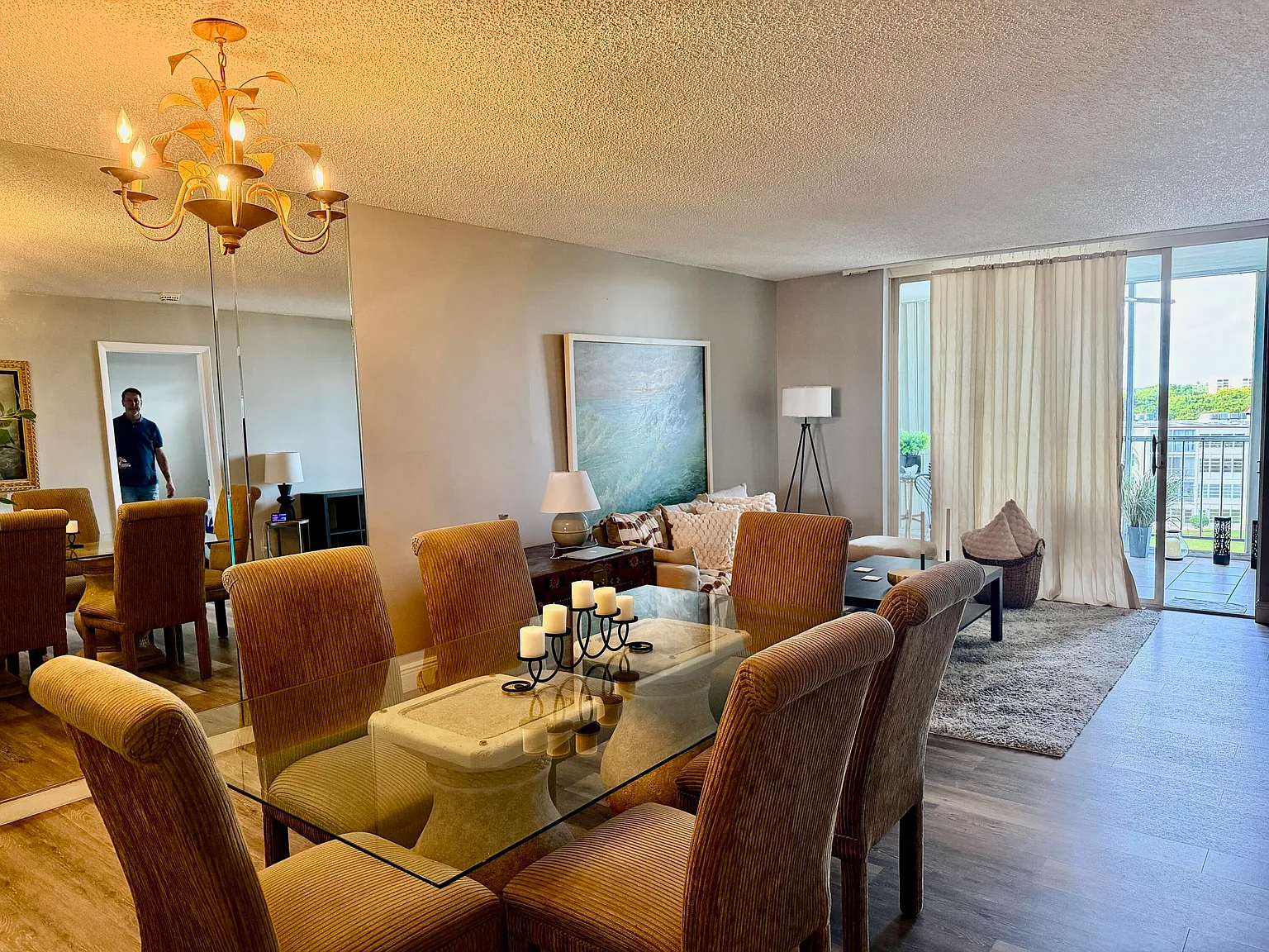 1 bed, 2.0 bath, 925 sqft, $1,400 — Photo 4