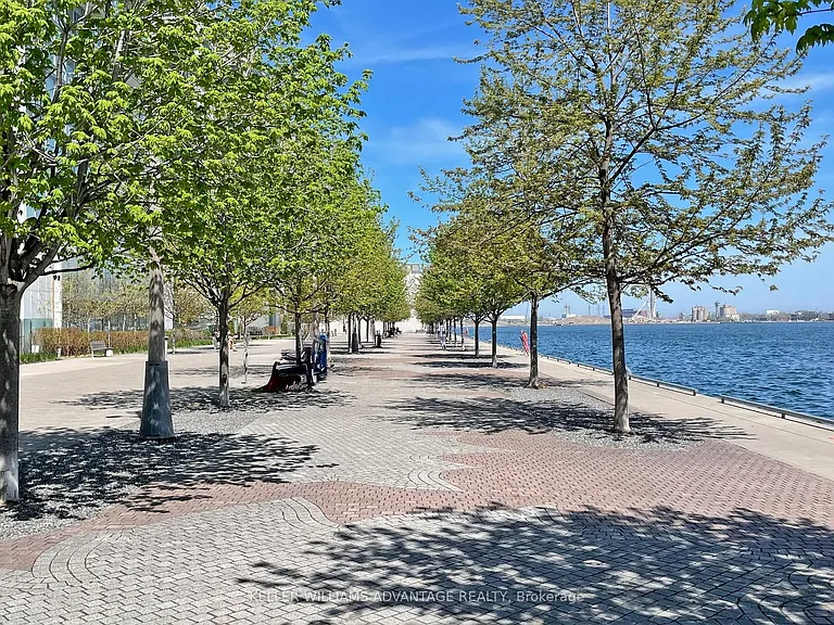 29 Queens Quay E #401 — Photo 39