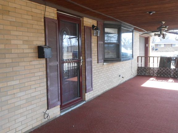 2nd image of 3672 Amity Ln